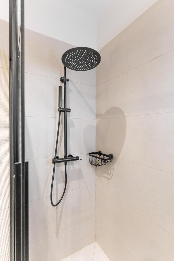 Elegant Apartment In Center, 5Min To History Sites Athens Exterior photo